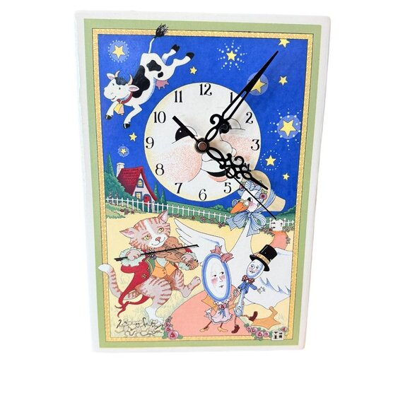 1999 Mary Engelbreit cow jumped over the moon wall clock - Picture 17 of 17
